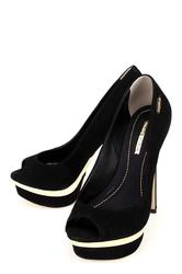купить Босоножки на платформе Dumond 1557508489701, черные с закрытой пяткой фото Босоножки на платформе Dumond 1557508489701, черные с закрытой пяткой