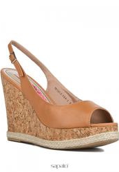 купить Босоножки летние на платформе Miucha 701212-704-2, бежевые фото Босоножки летние на платформе Miucha 701212-704-2, бежевые